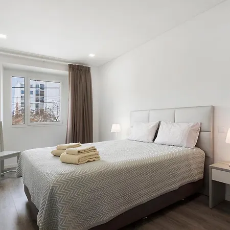 Casa Dos Terracos T2 1º * サン・マルティーニョ・ド・ポルト